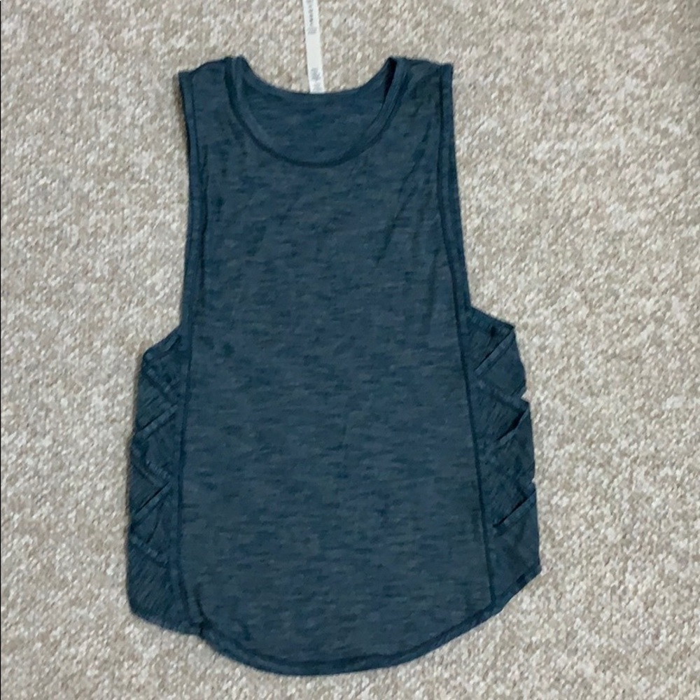 NWOT lululemon muscle tank